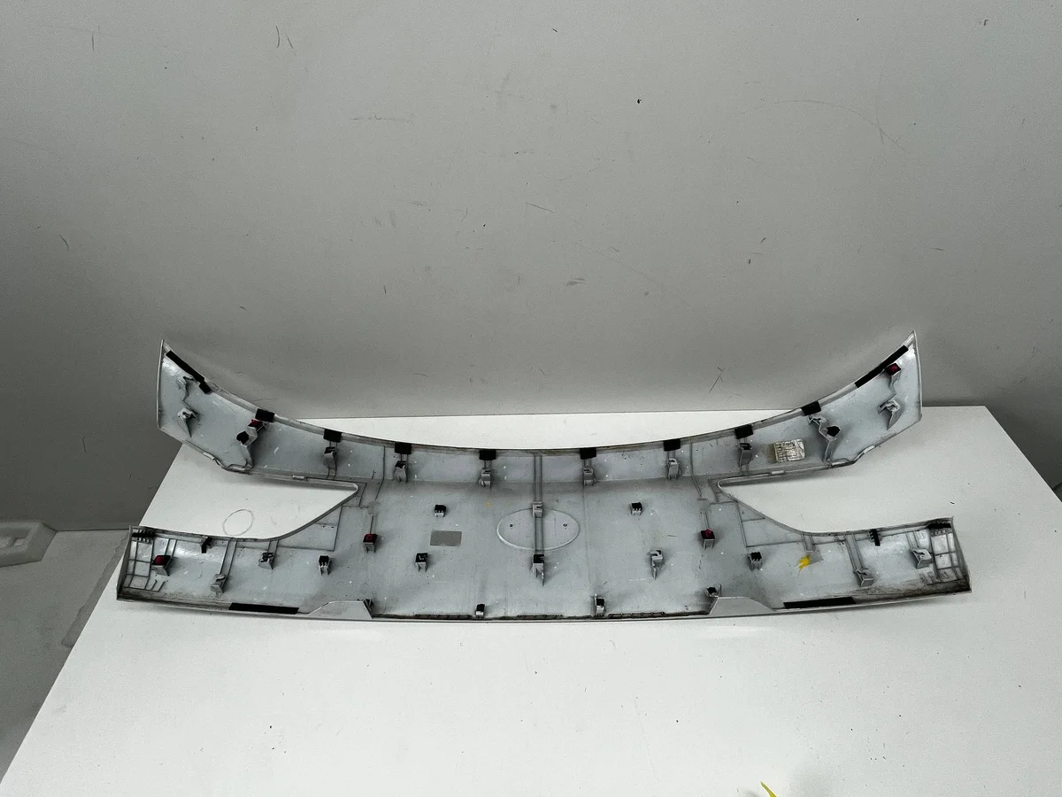 Blende Heckklappe Kia Ceed III Kombi 87311J7300 image 6