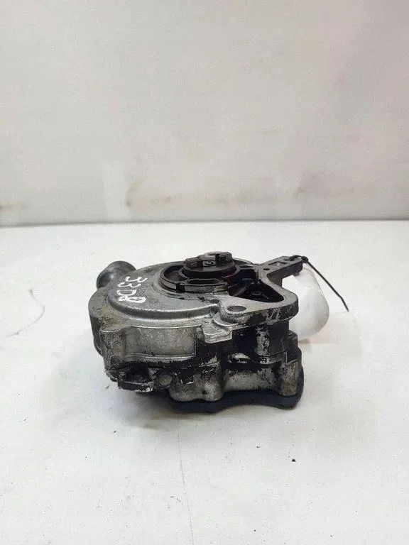 Vacuum Pump VW 724807180 Used Diesel image 5