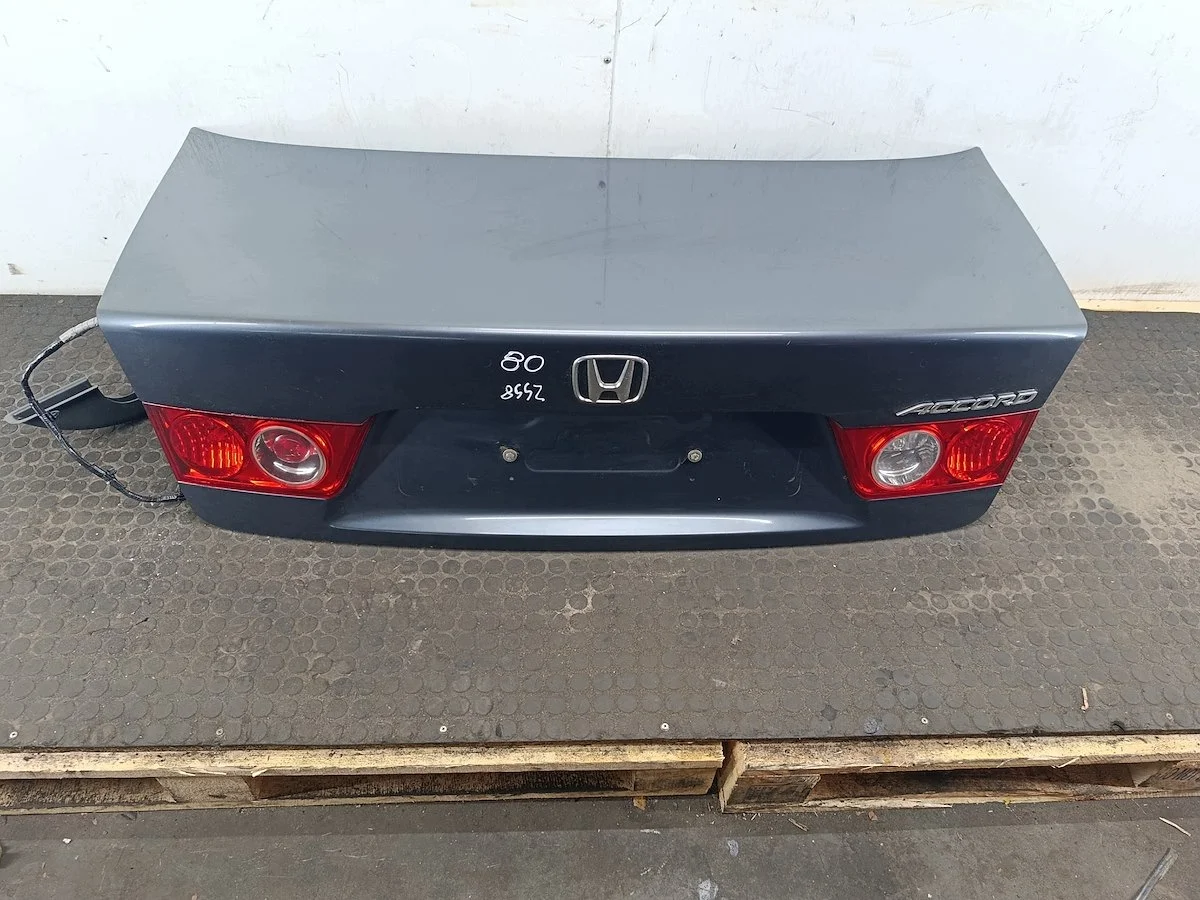 Honda Accord VII Trunk Lid NH658P Used
