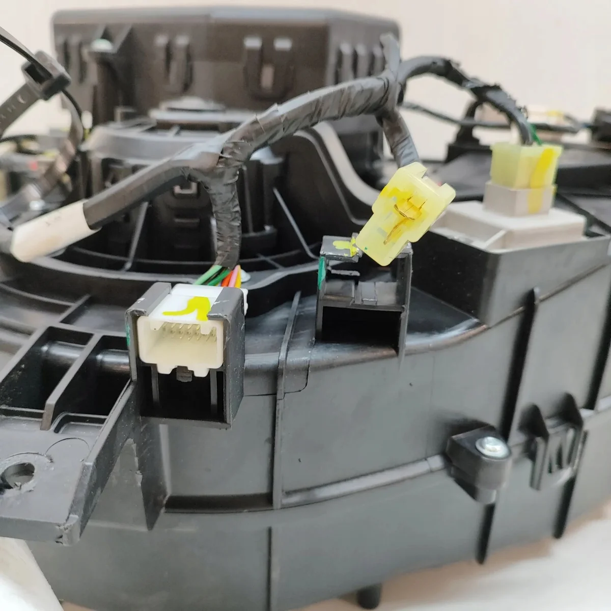 Heizung innen TESLA MODEL X gebraucht thumbnail 8