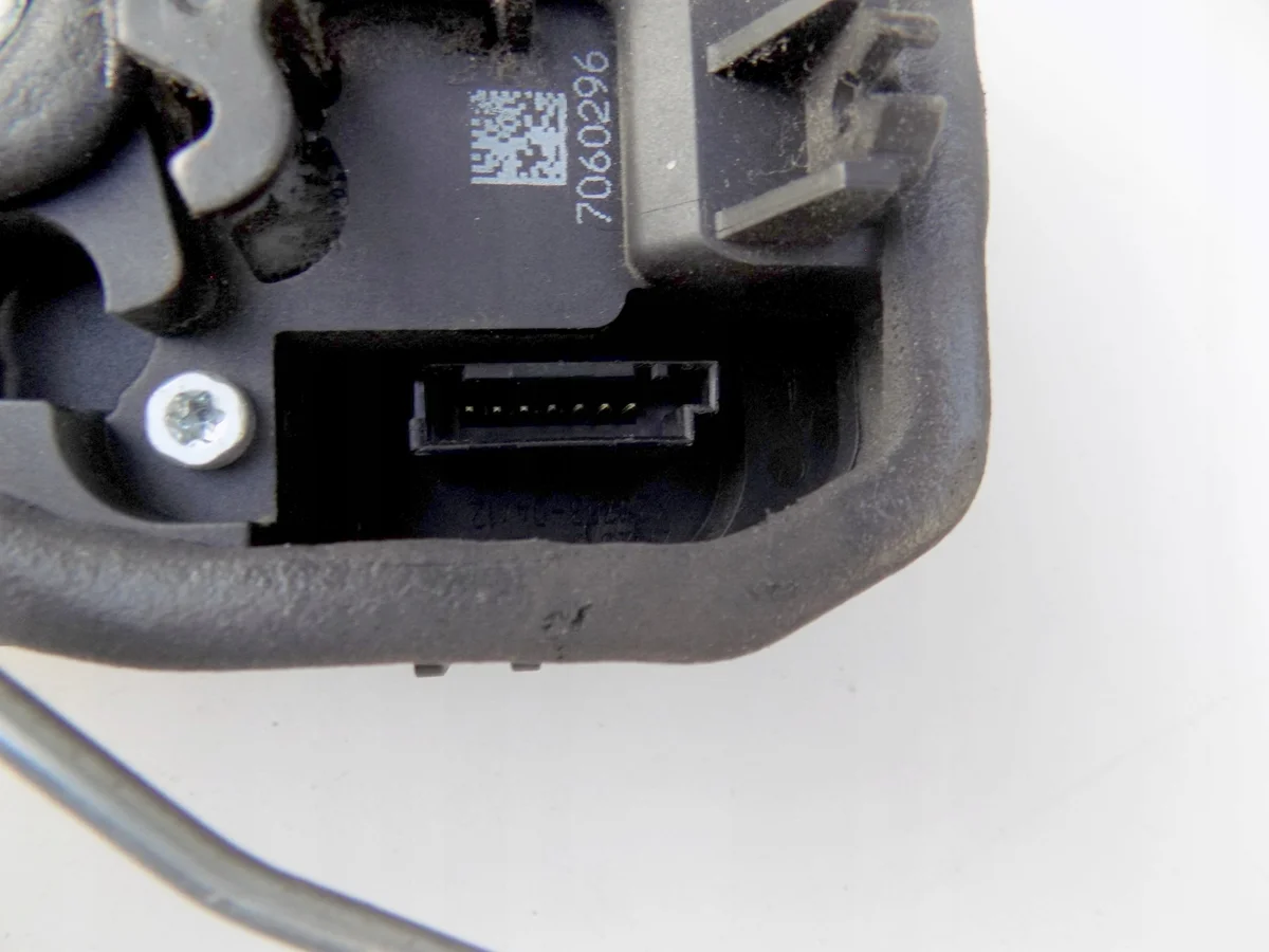 BMW X1 E84 Rear Right Door Lock 7060296 image 5