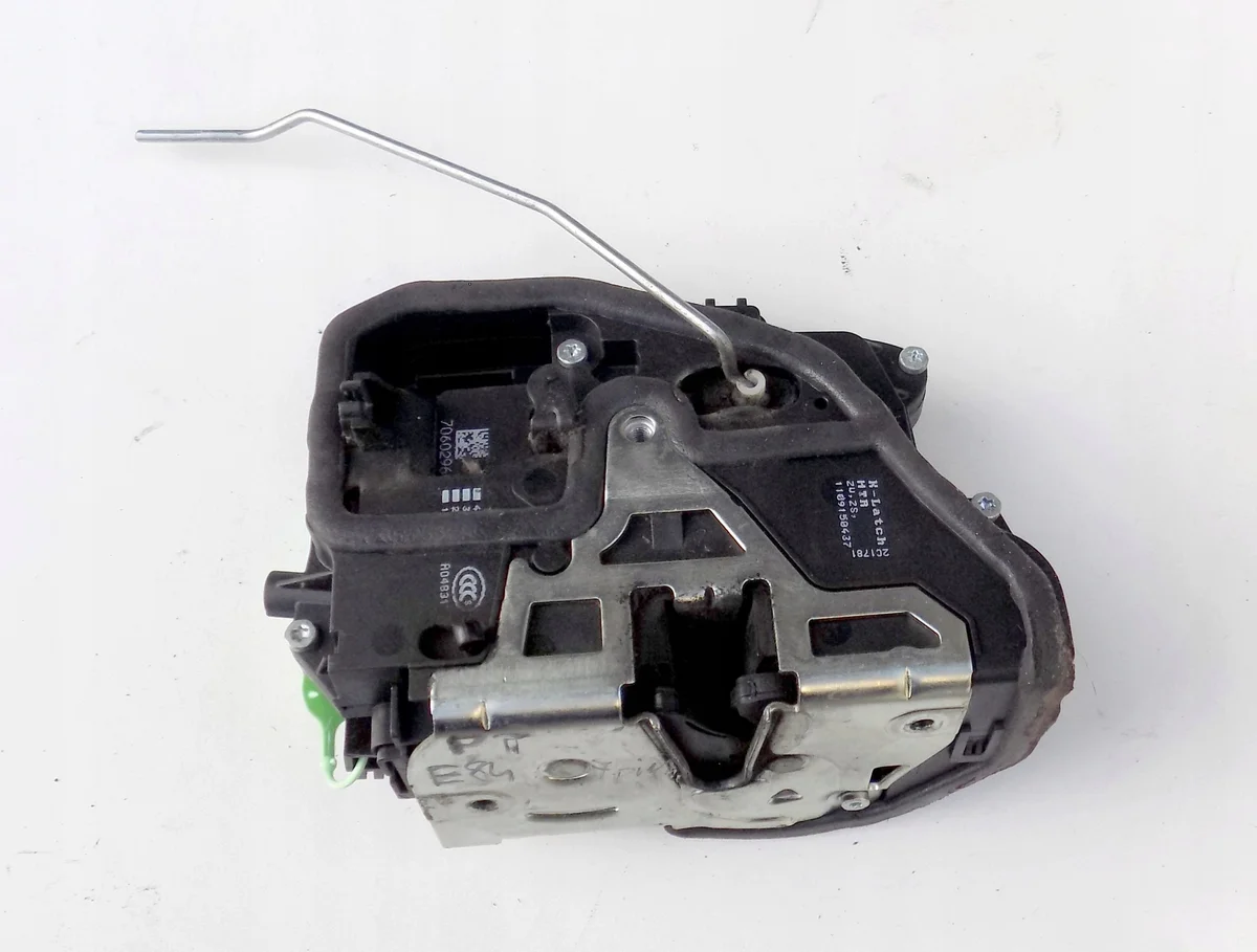 BMW X1 E84 Rear Right Door Lock 7060296 image 7