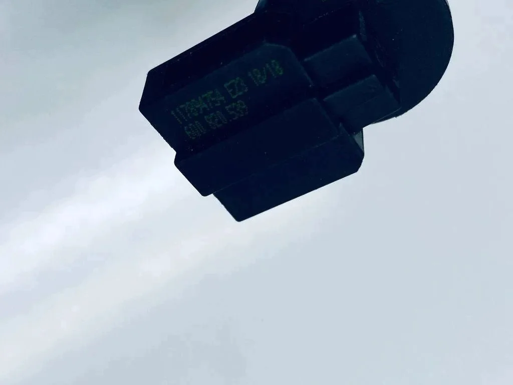Porsche 970 Temperatursensor 97065325300 image 3