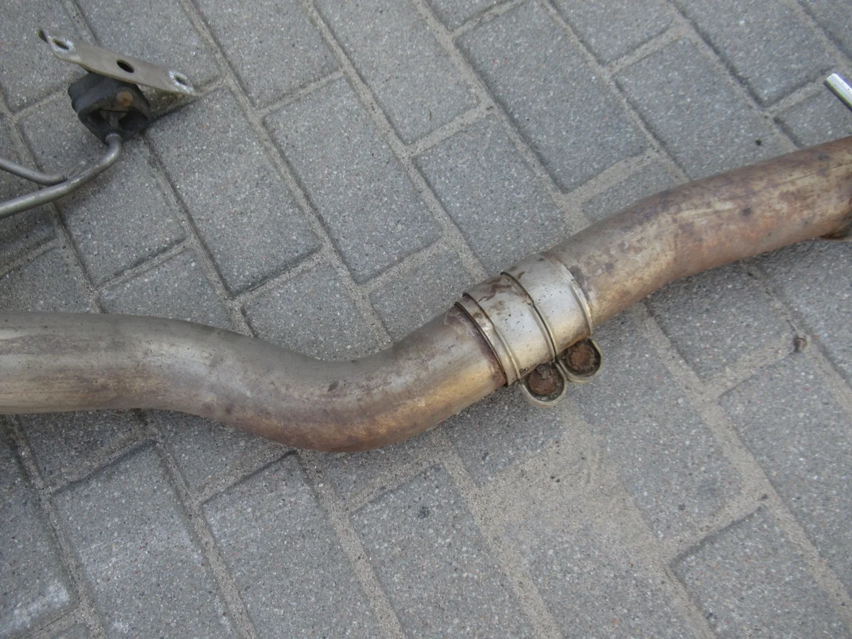 Tubo de escape BMW 5 E60 E61 M54 usado image 6