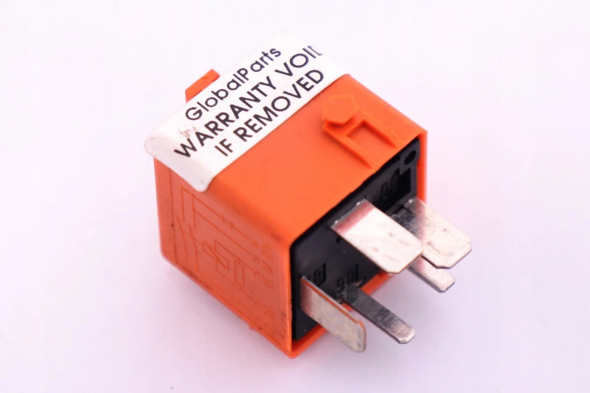 Relais BMW E60 E63 MINI R50 R52 8366646 image 4