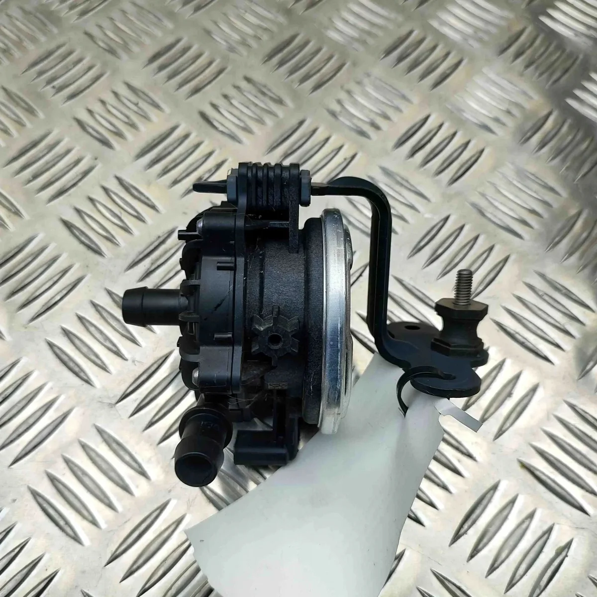 Luftpumpe VW Multivan T7 (2021-) geb. image 3