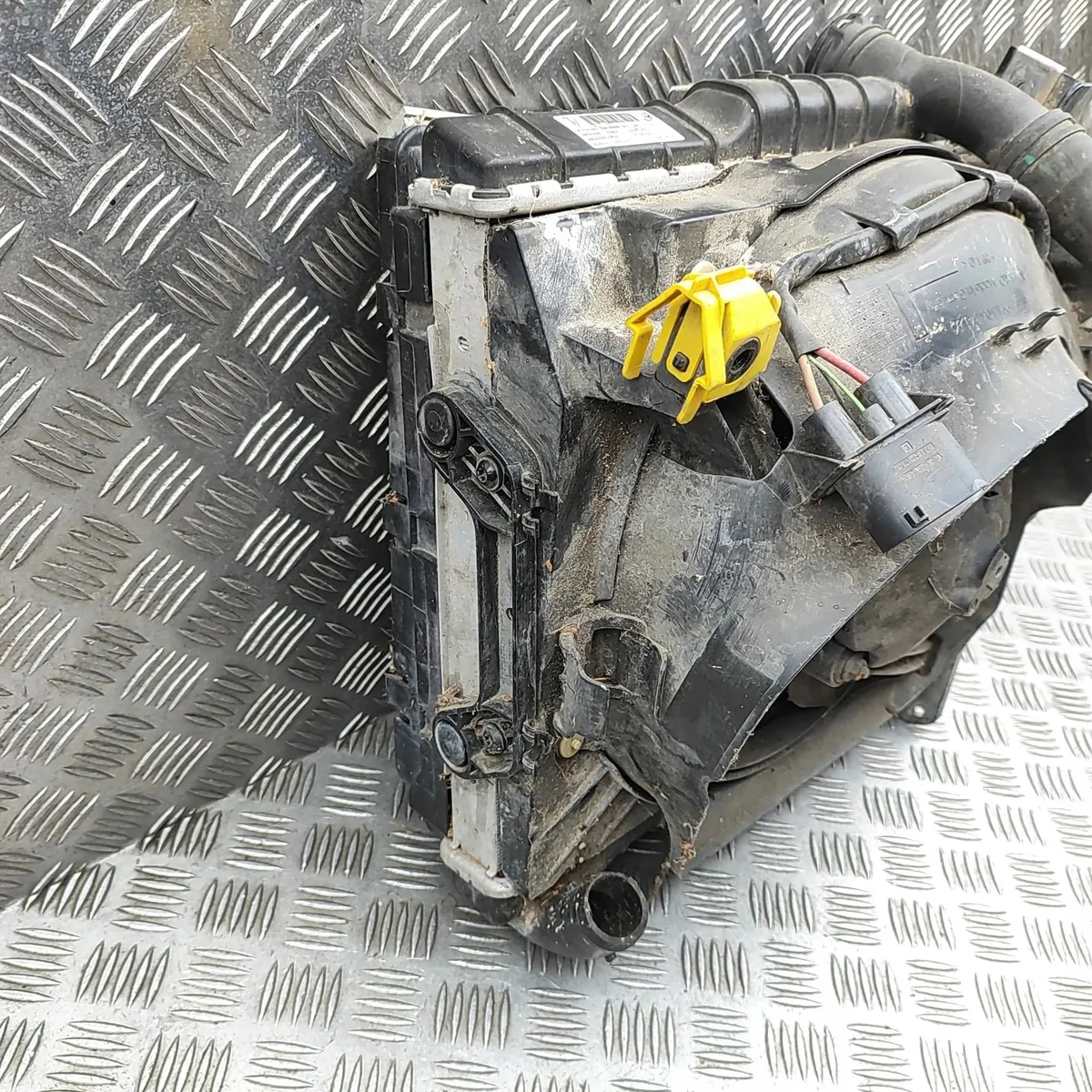 Kühler für Porsche 911 (gebraucht) image 3