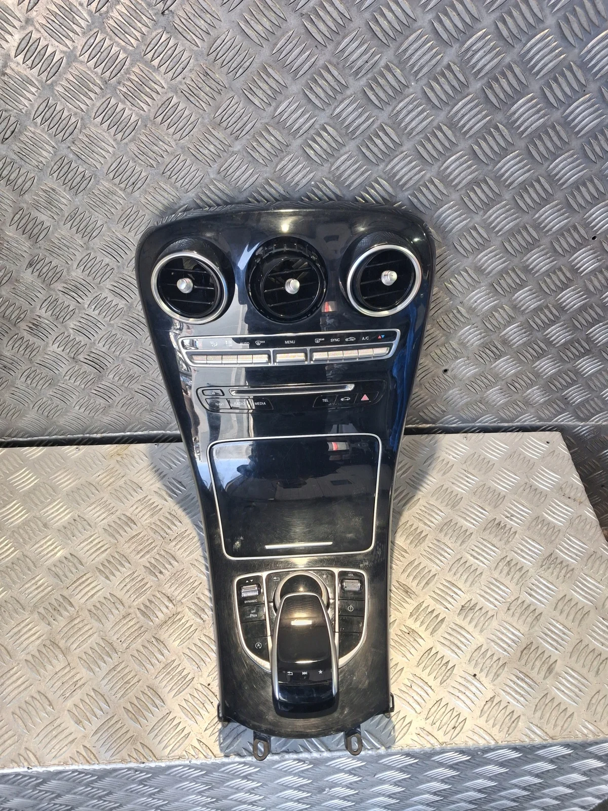 Console Central Mercedes-Benz C W205 Usada image 4