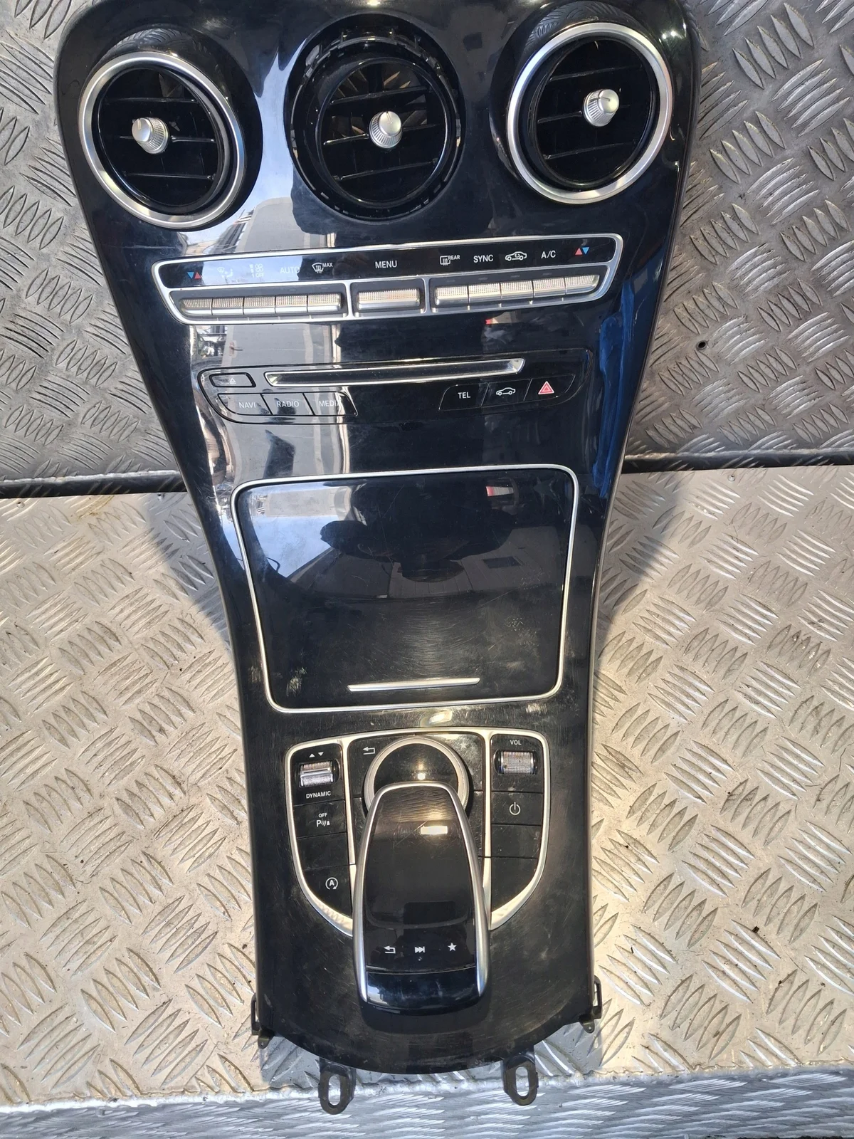 Console Central Mercedes-Benz C W205 Usada image 6