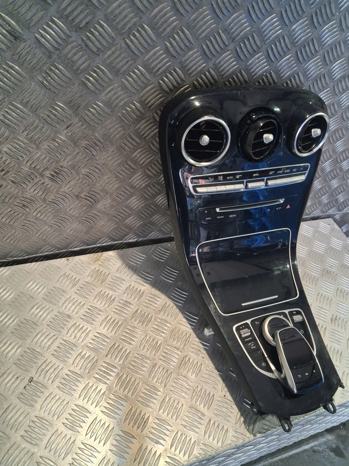 Console Central Mercedes-Benz C W205 Usada image 8