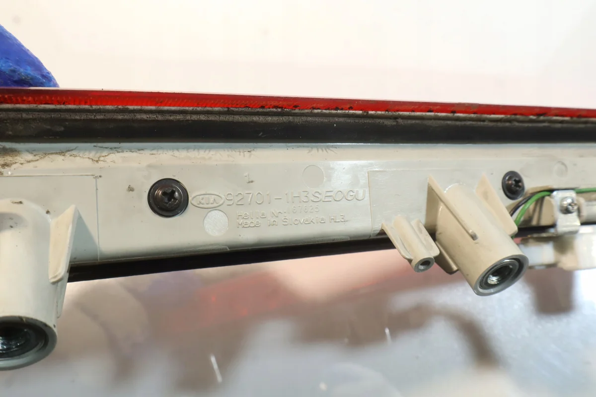 Lampada Stop Kia OE 92701-1H3 Usata image 7