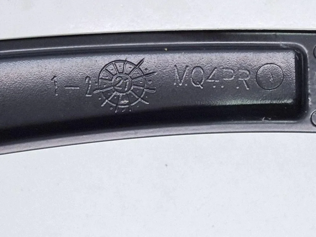 Kia 98321CV900 Frontscheibenabdeckung gebraucht image 5