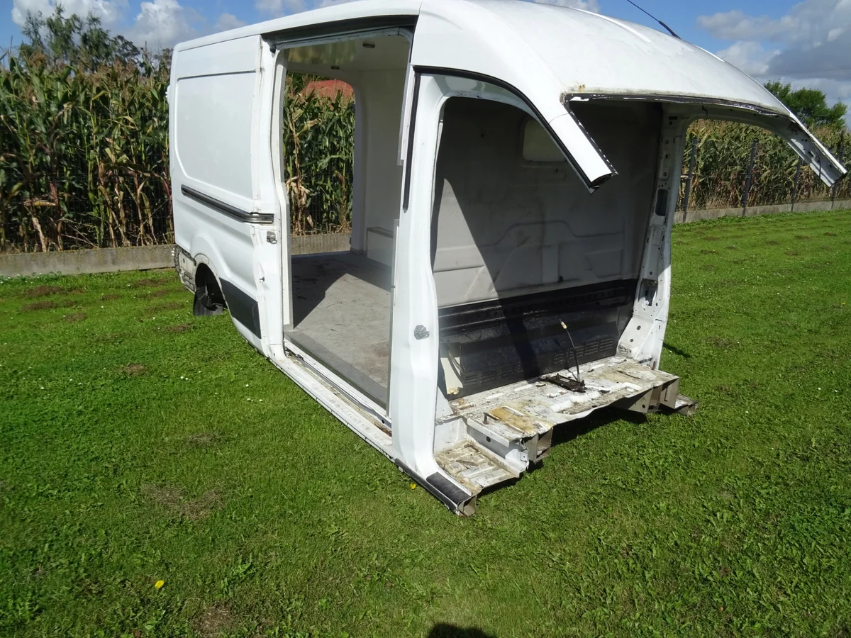 Panel lateral Ford Transit MK8 usado