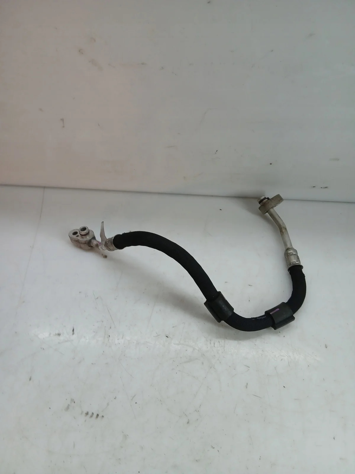 Klimaanlagenleitung Audi A4 B9 A5 8W 8W0816721D