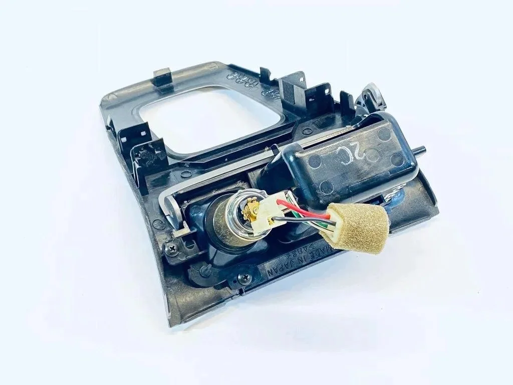 Aschenbecher SUBARU FORESTER SG 92121SA010 image 3