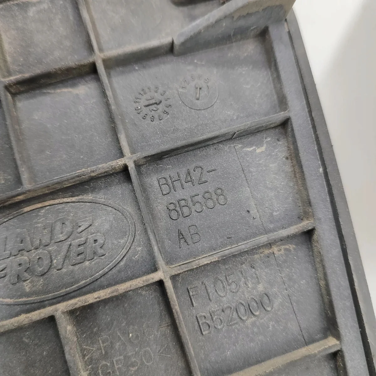 Kühler für Land Rover BH42-8005-AB image 8