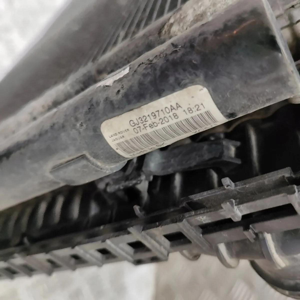 Land Rover GJ32-19E839-BD Gebraucht image 3