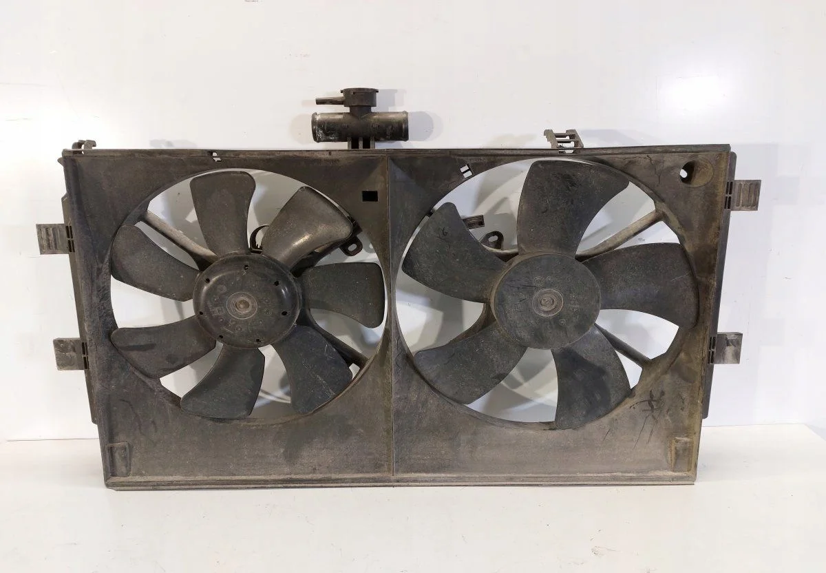 MITSUBISHI Lüfter 1355A087 Gebraucht image 2
