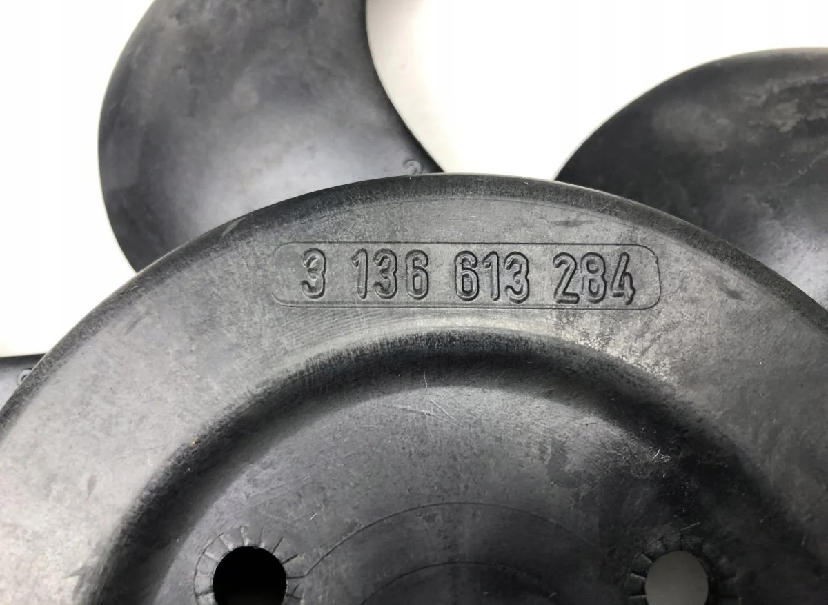 Porsche Cayenne Lüfterflügel 3136613284 thumbnail 3