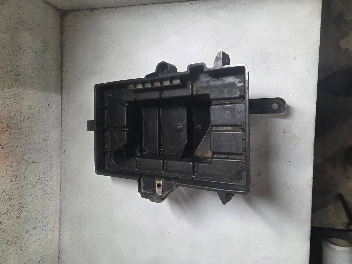 Base de Batería Dodge Grand Caravan 2018