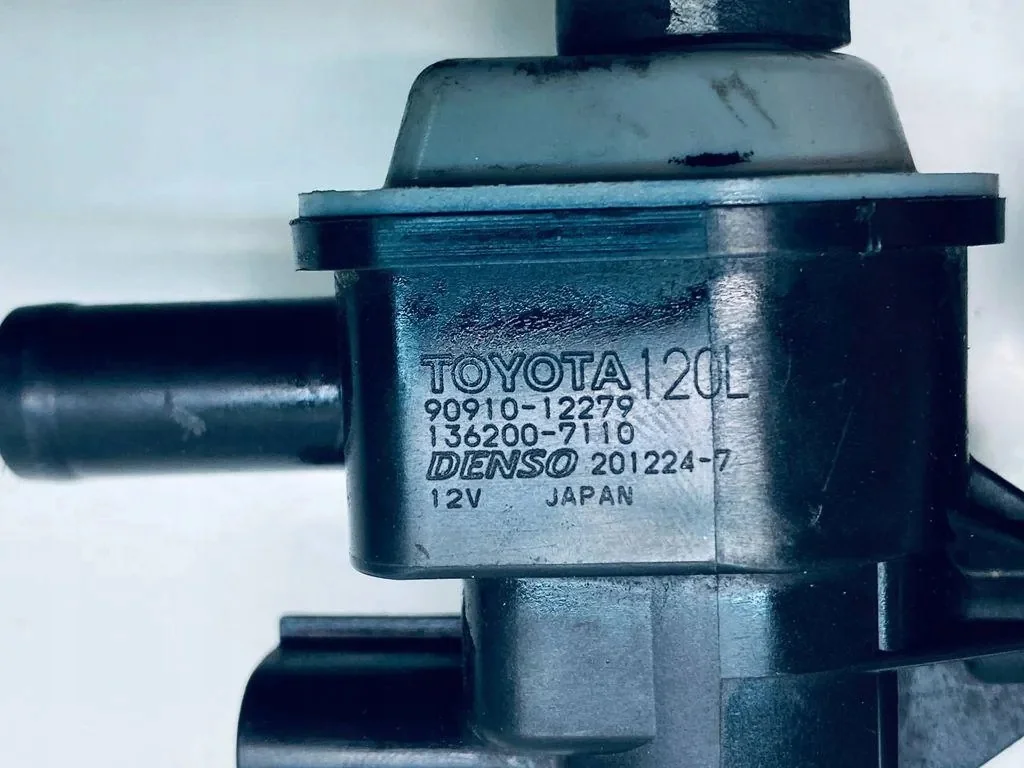 Vakuumventil Toyota 2586025070 gebraucht image 5