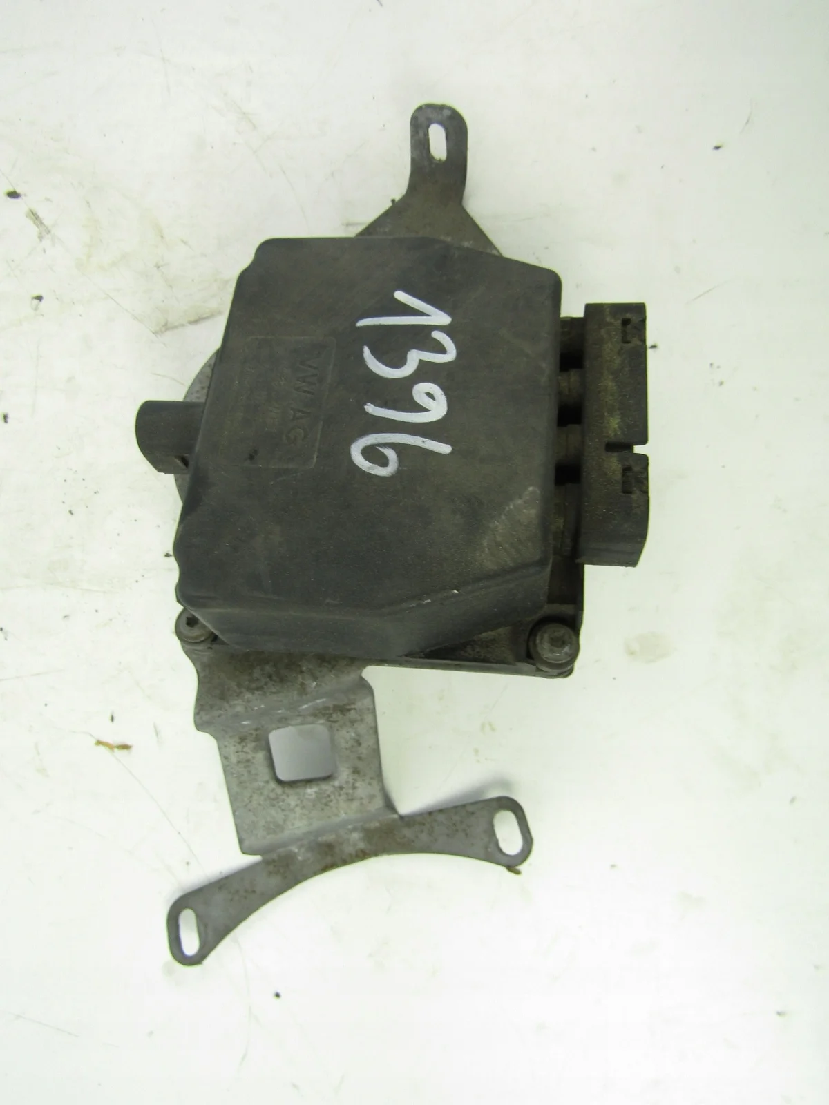 Zawór magnetyczny Volkswagen OE 6Q0906625C