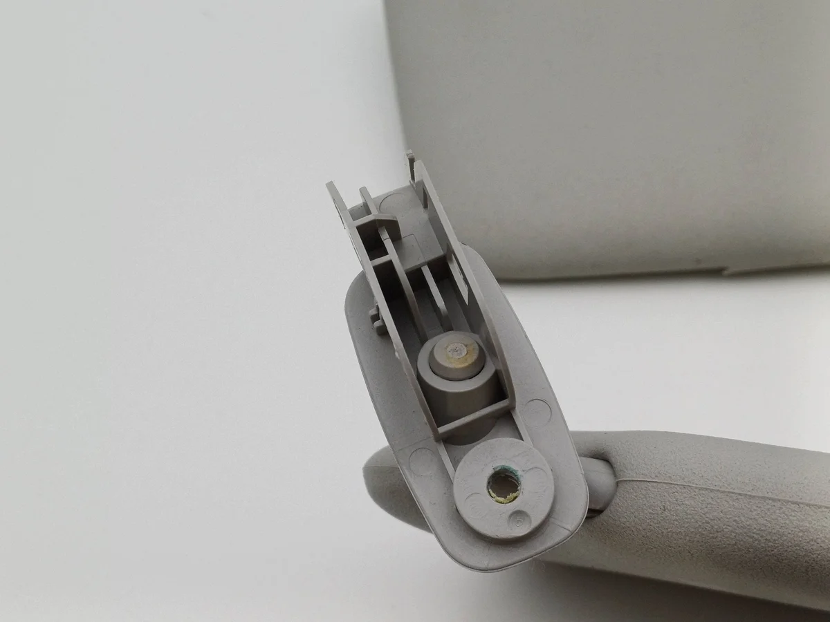 Audi A4 B7 Kombi - Visor Sol, Usado image 5