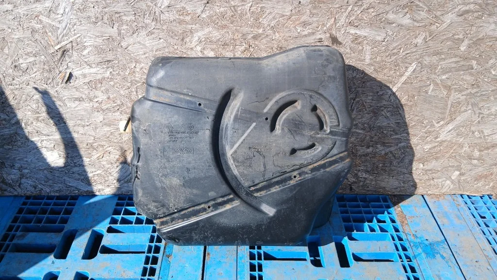 Ford Focus Mk2 1.6B Kraftstofftank Gebraucht image 8