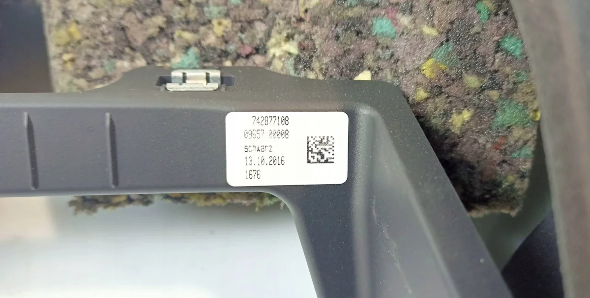 BMW Serie 7 Ablagefach Kofferraum OEM G614326 image 3