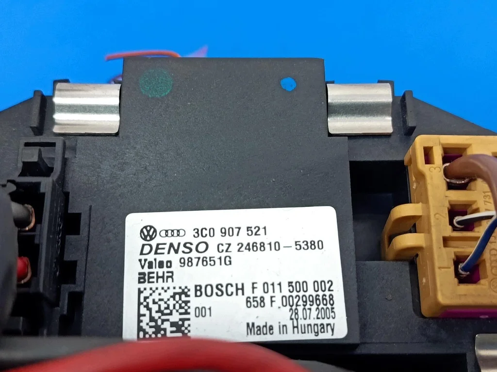 VW Touran Gebläse 1K1820015C Valeo image 4
