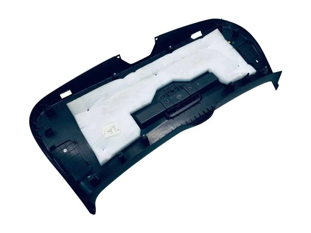 VW Touareg (7P5) bagagerumslock trim image 5