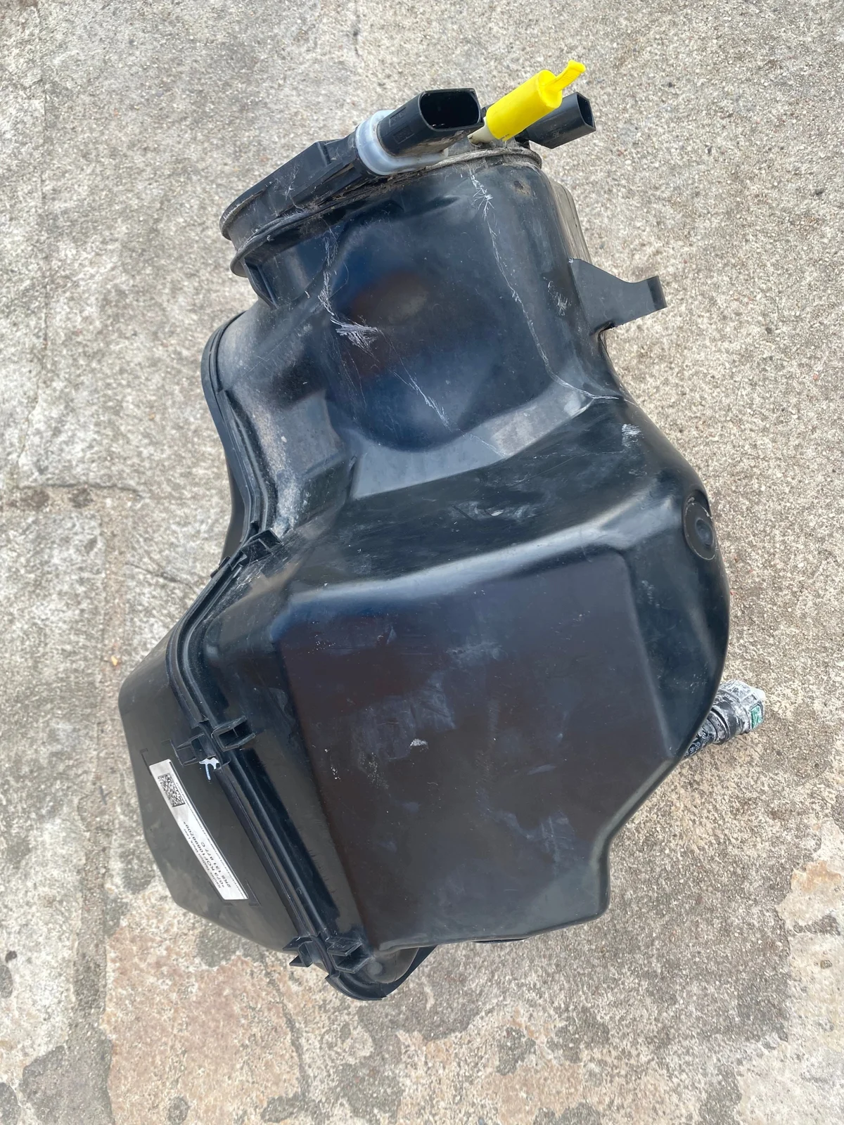 VW Caddy IV AdBlue Tank 2K5131877C