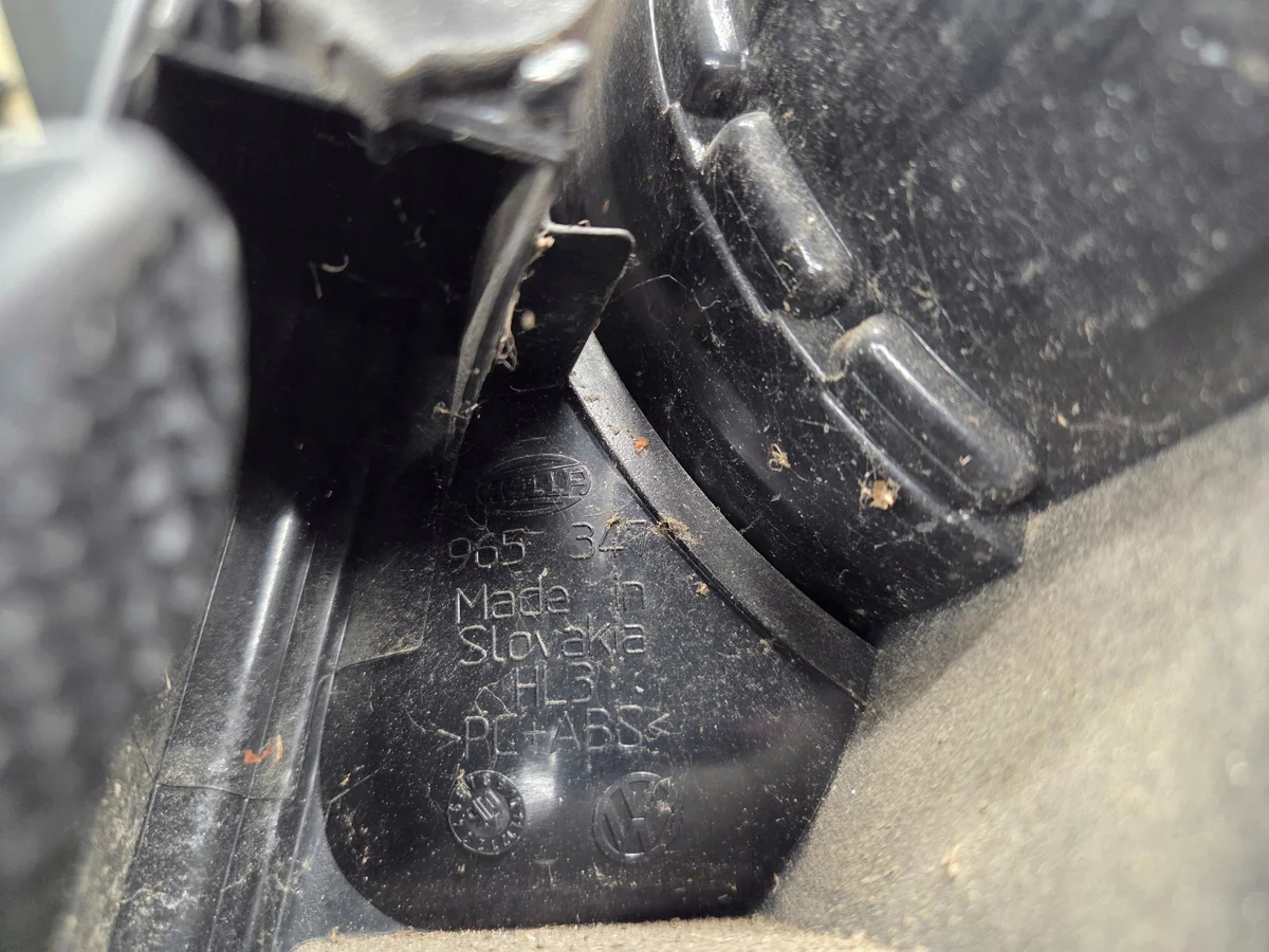 VW OE 6Q6945095P Left Rear Lamp Used image 10