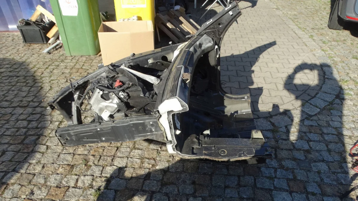 BMW 5 F10 LCI Längsträger vorne rechts image 4