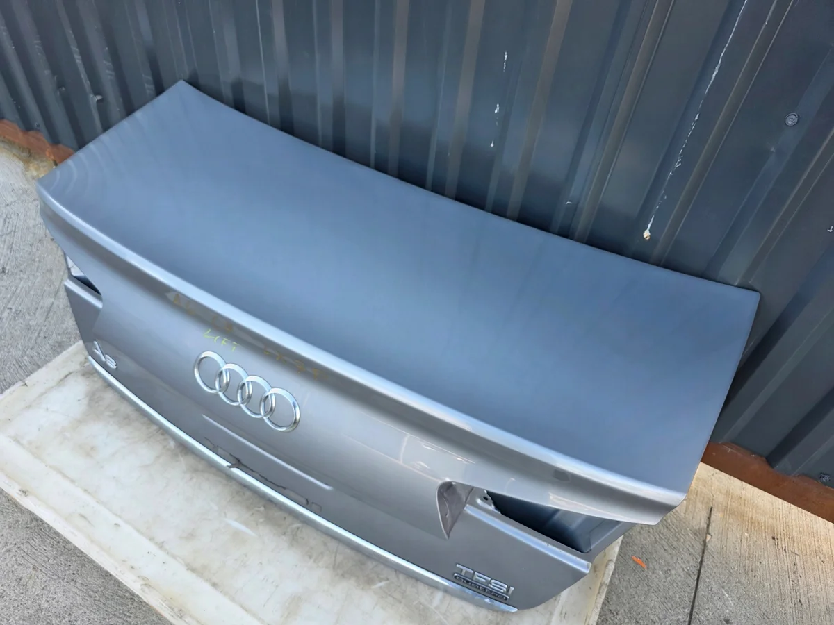 Audi A6 C7 Sedan Trunk Lid - Used image 5