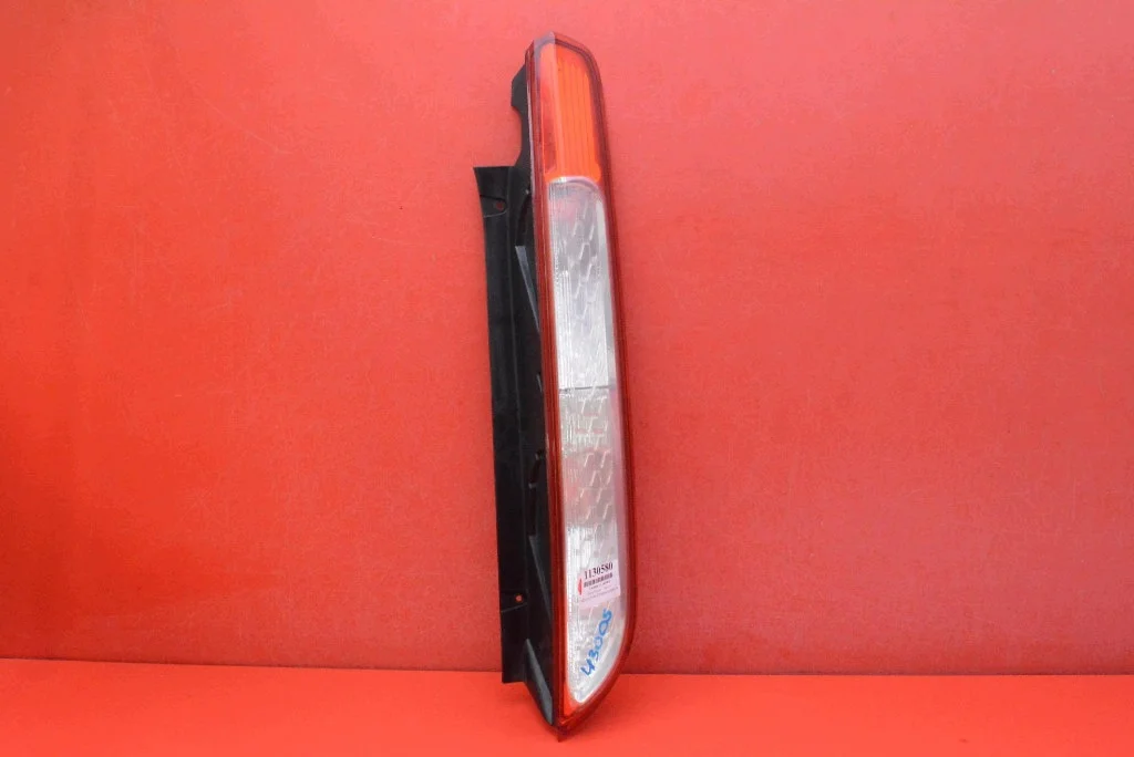 Lampada posteriore destra Ford Focus MK2 5D HB