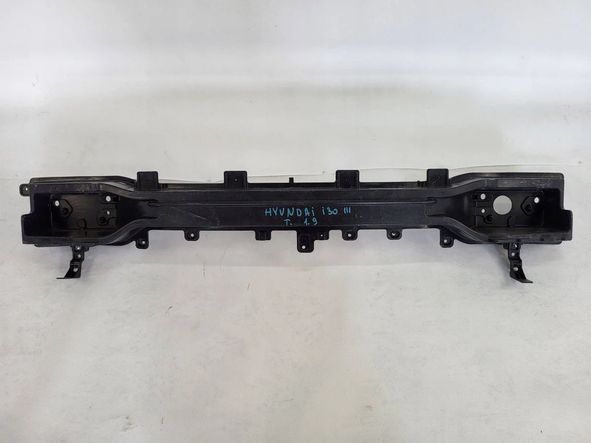 Hyundai i30 III Viga Para-choques Traseiro 86631-S0000