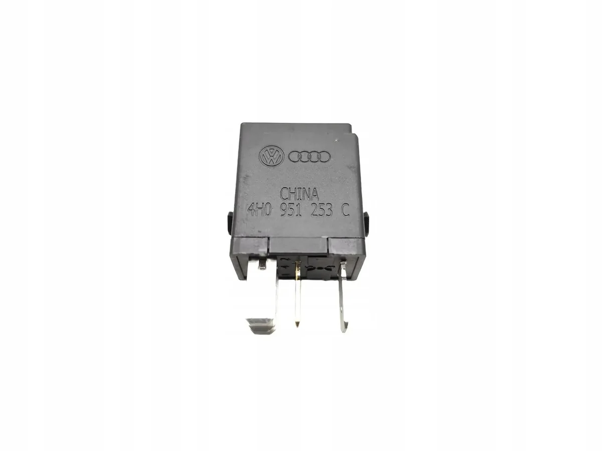 Audi Q4 4H0951253C Electric Motor Relay image 7