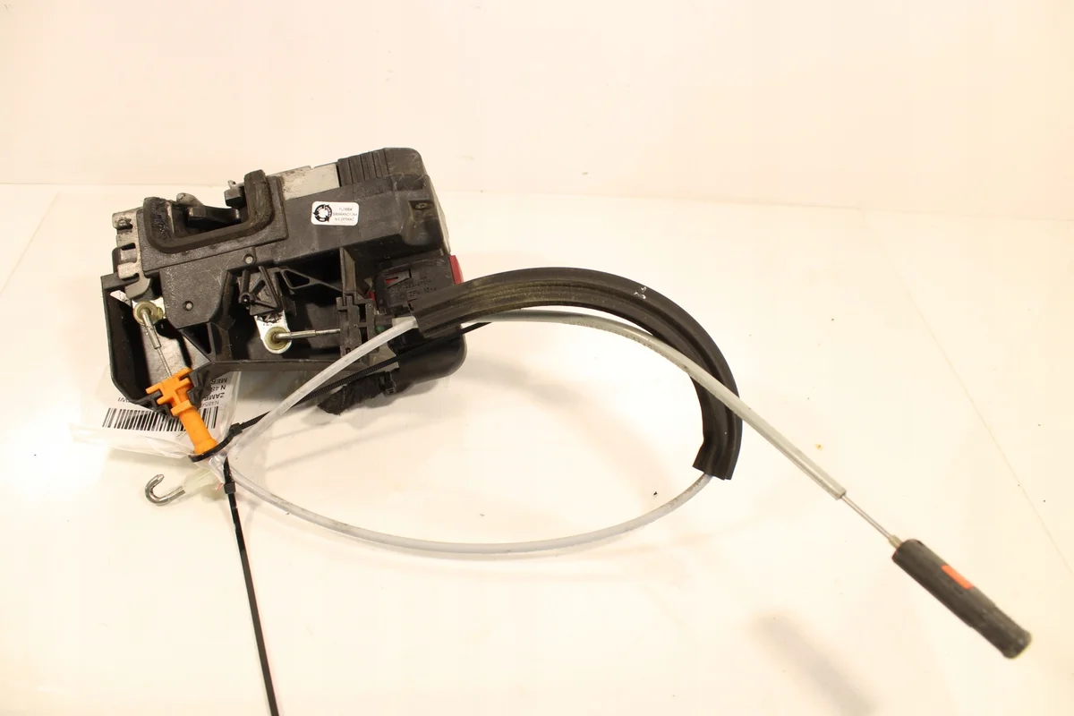 Opel Meriva A Front Left Door Lock 13203899 image 3