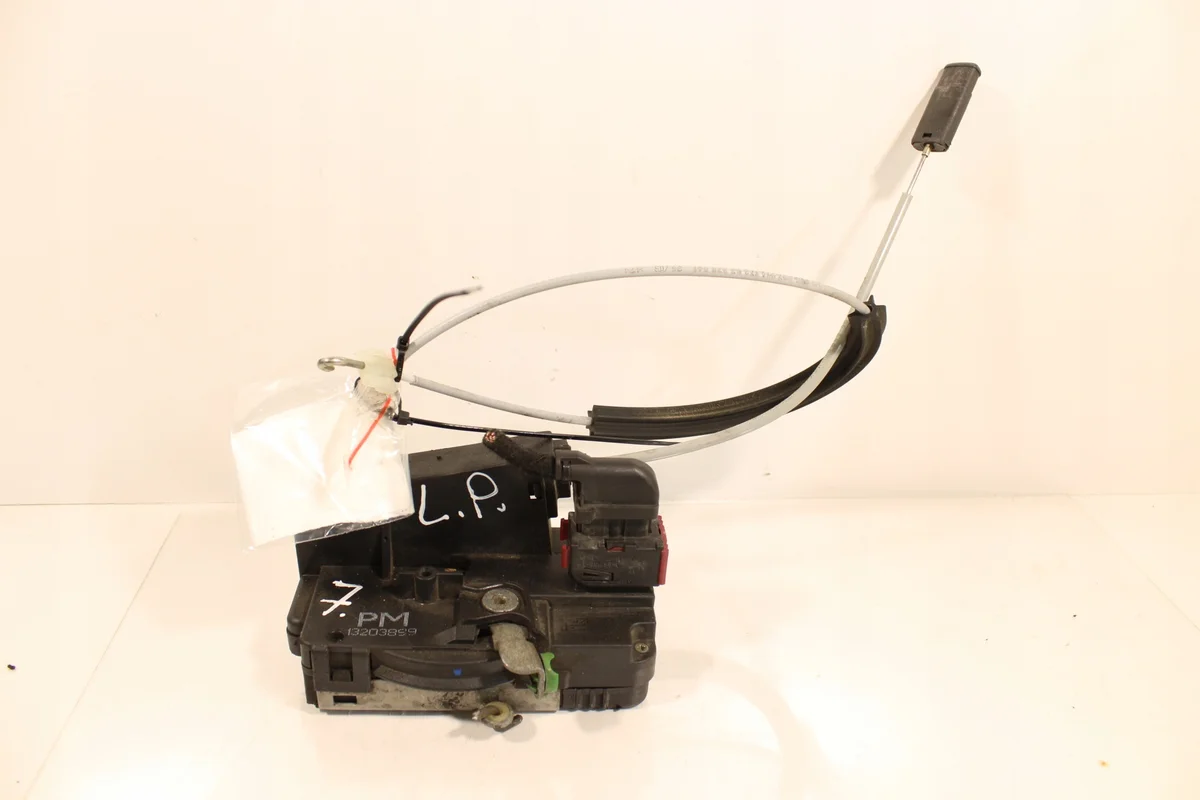 Opel Meriva A Front Left Door Lock 13203899 image 5