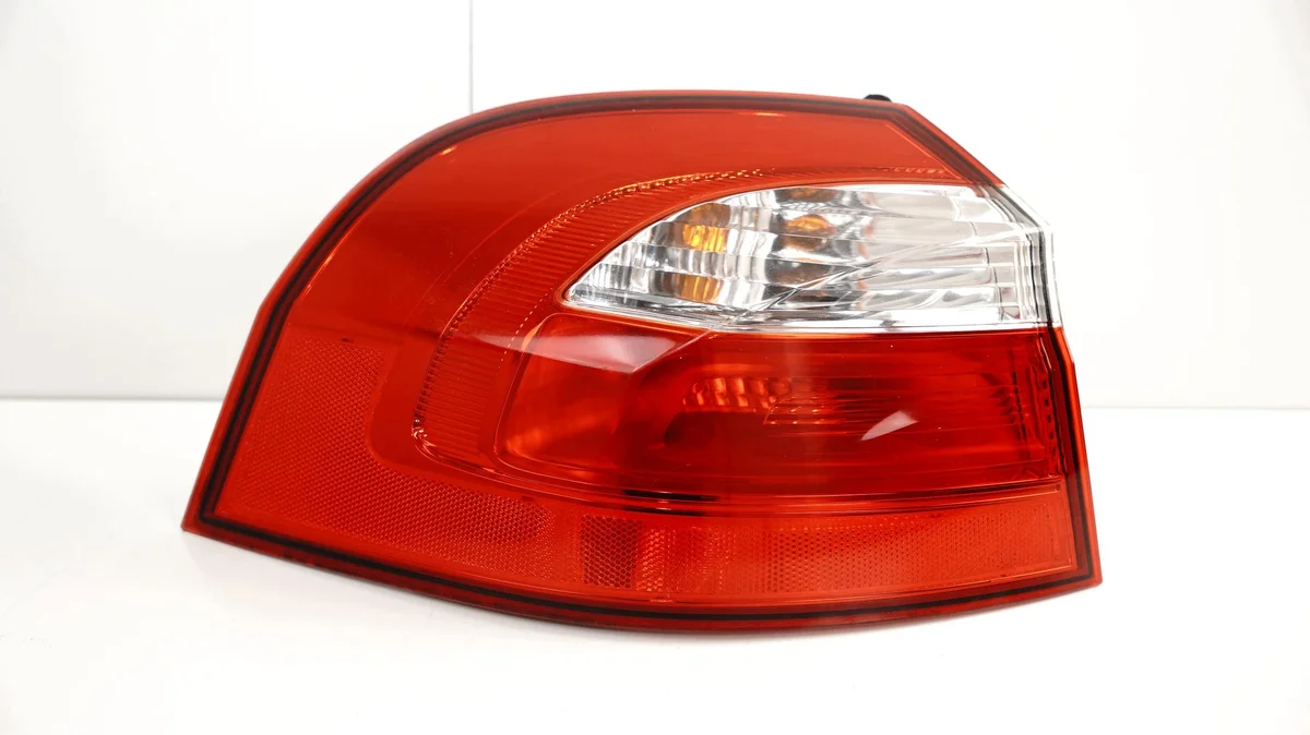 Rückleuchte Links Kia Rio III 3 11-14