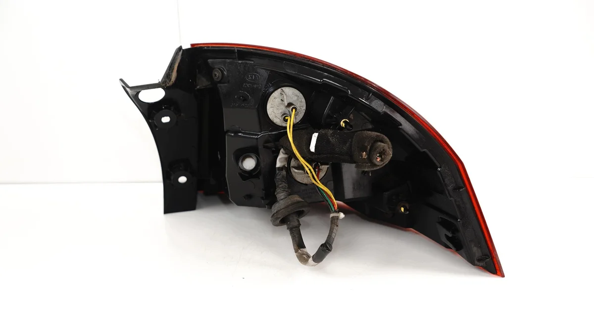 Luz Trasera Izquierda Kia Rio III 3 11-14 image 6