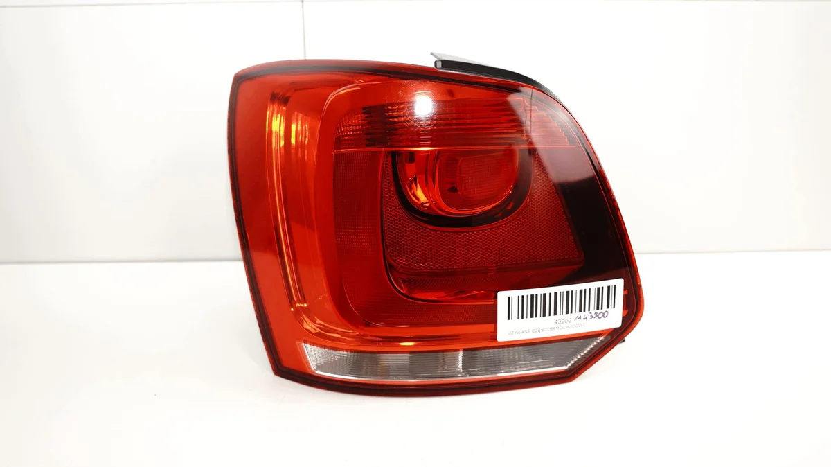Feu arrière gauche VW Polo 6R 2009-2015
