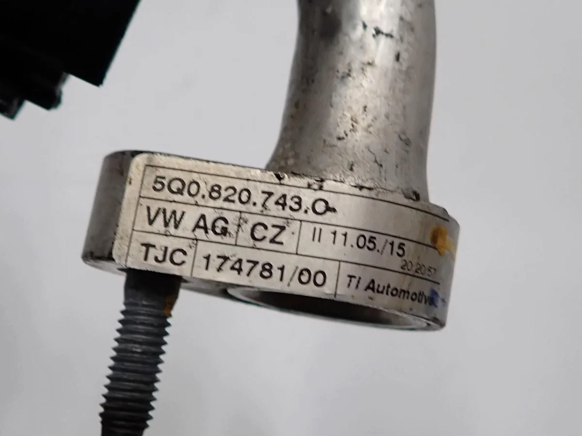 Klimaanlagenleitung Seat Leon III 5F 1.4 TSI 5Q0820743C thumbnail 7