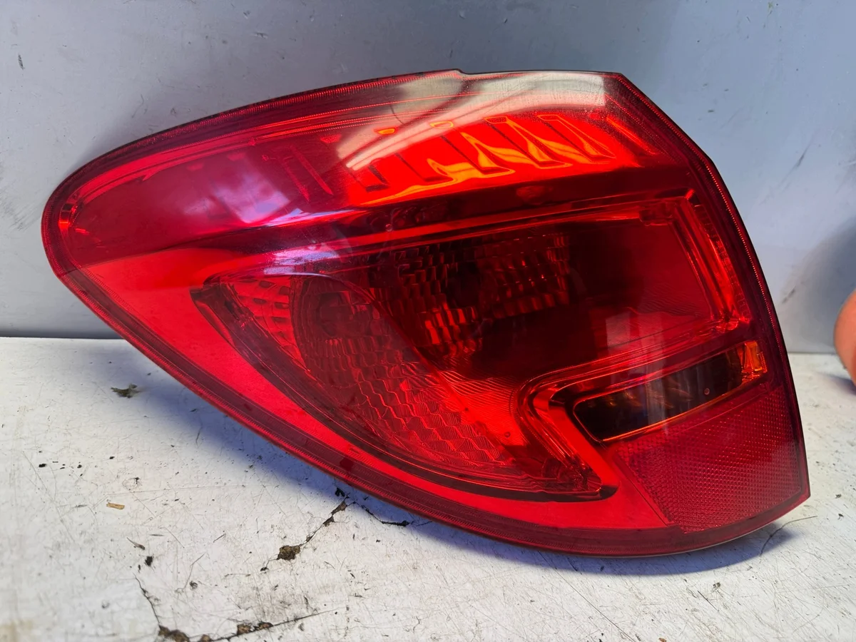 OPEL MERIVA B Lampe Garde-boue Gauche Arrière image 4