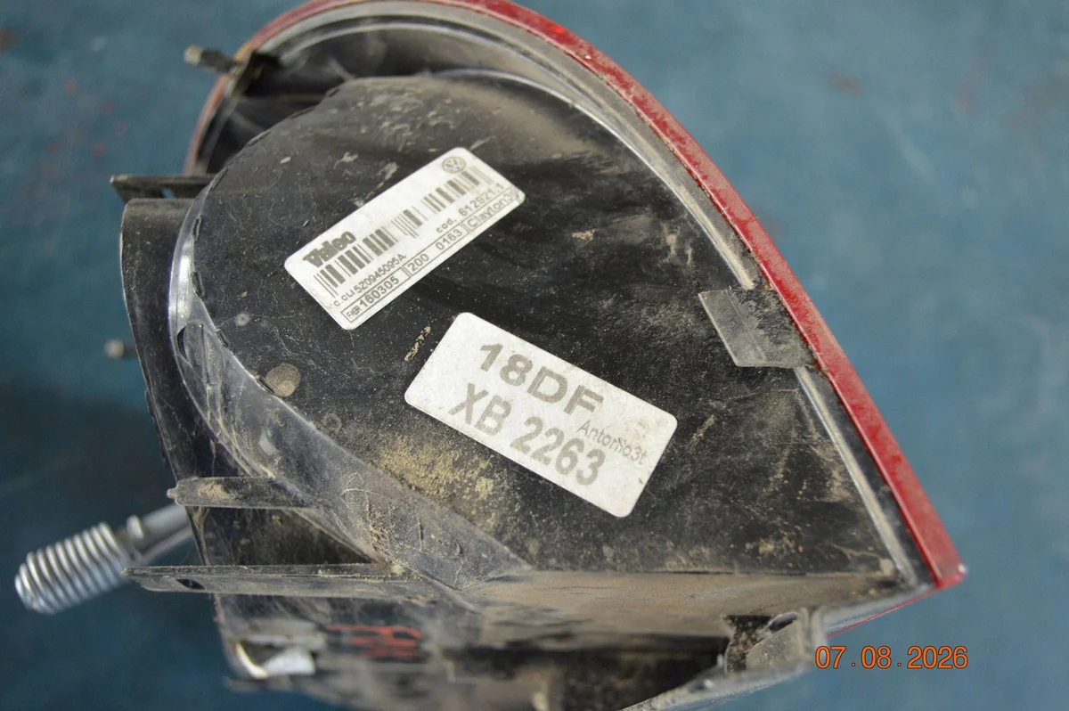 Rückleuchte Links VW Fox SLG6692 image 3