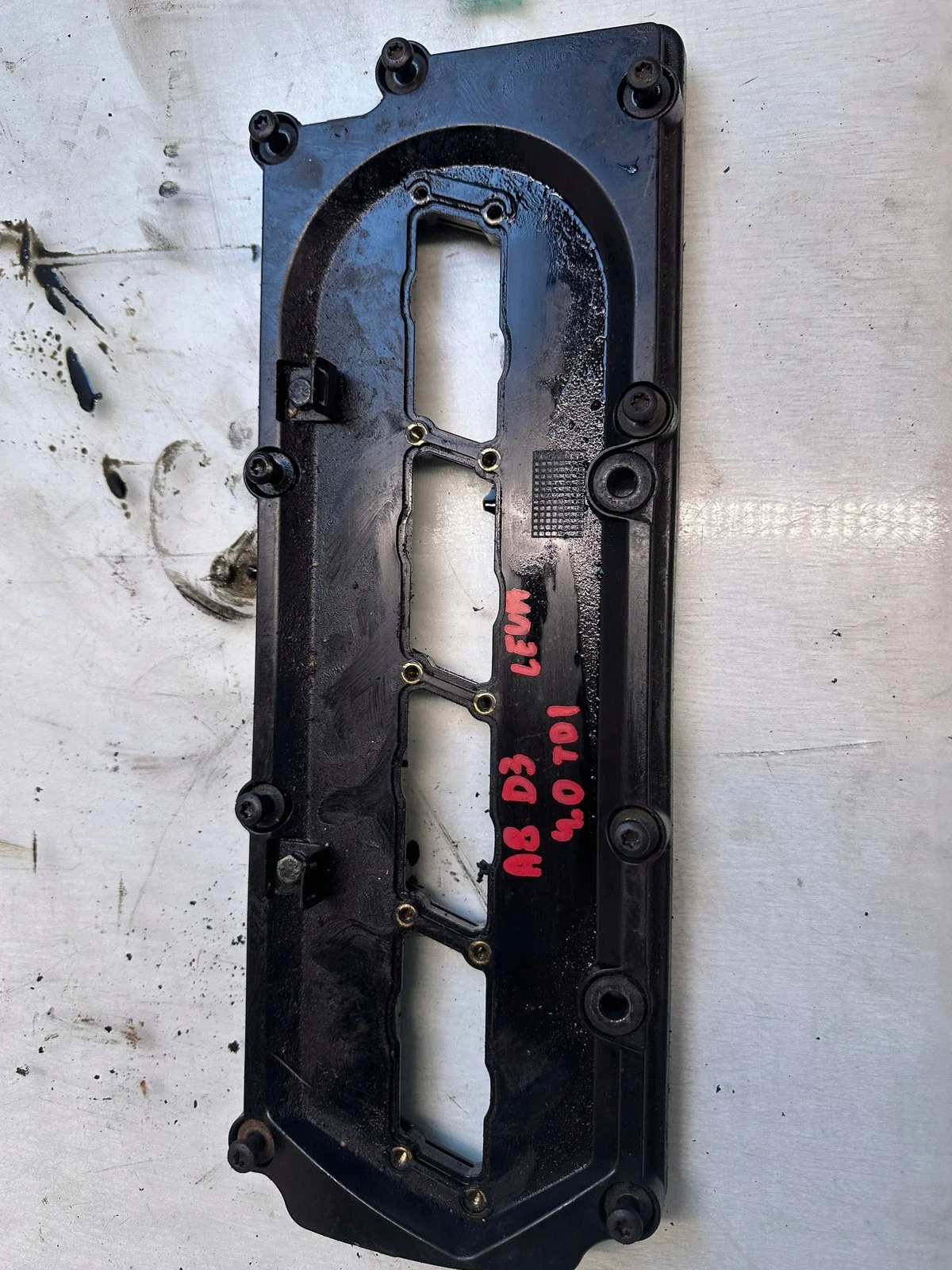 Audi OE 057103469H Couvercle de soupape