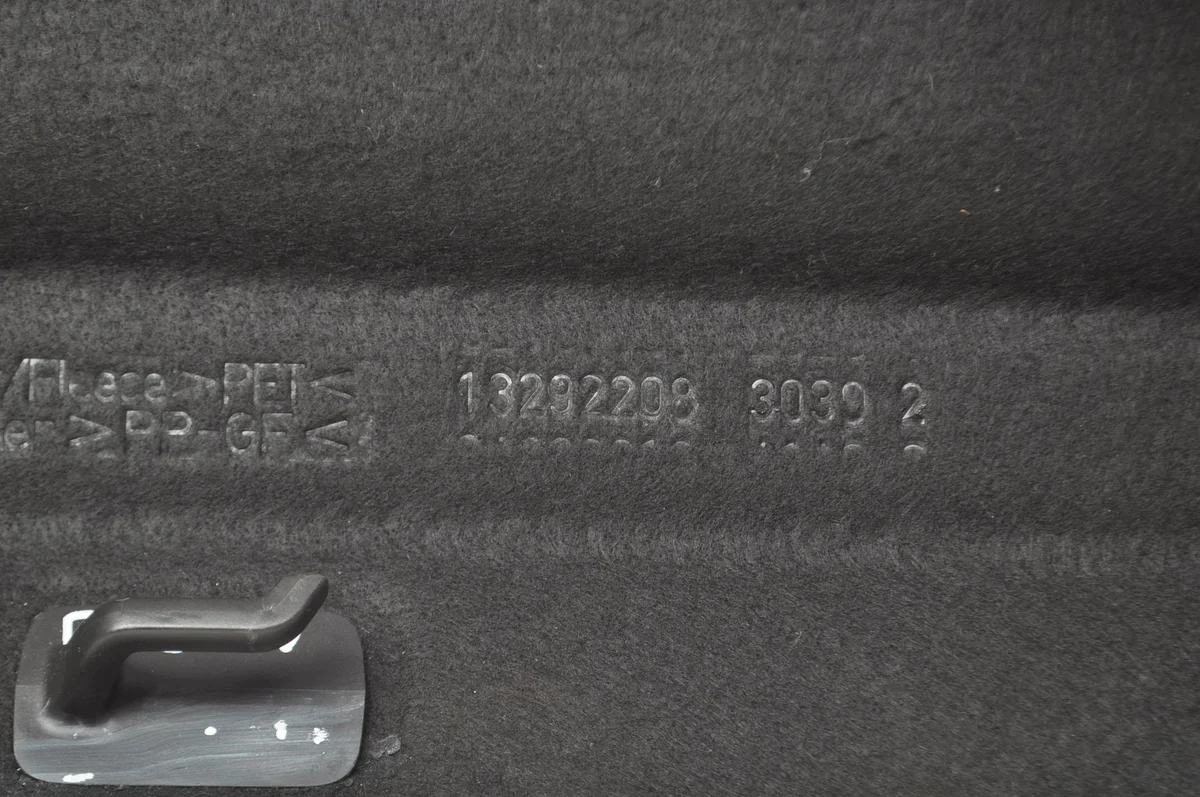 Astra J HB 5D Ablagefach Gepäckträger 13292208 image 8