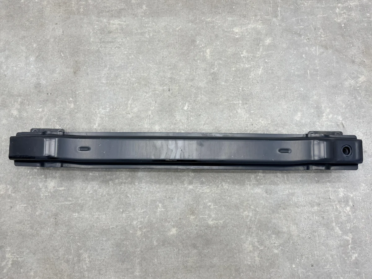 Renfort pare-chocs arrière VW Passat B8