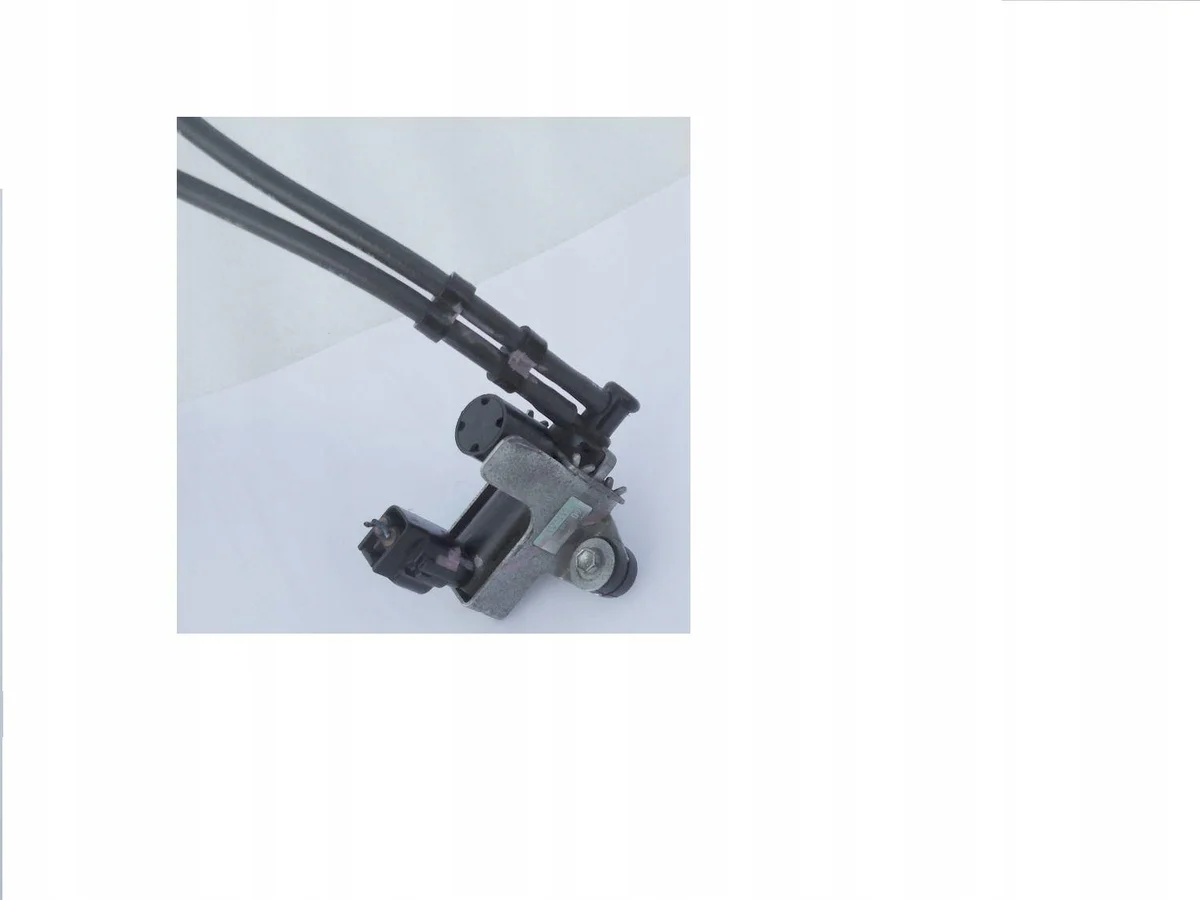Válvula Presión Toyota Yaris 1.3B 2010 OEM 819-33030